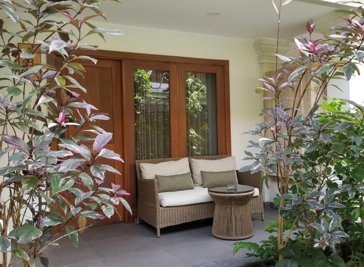 Puri Raja Hotel Legian  Ngoại thất bức ảnh