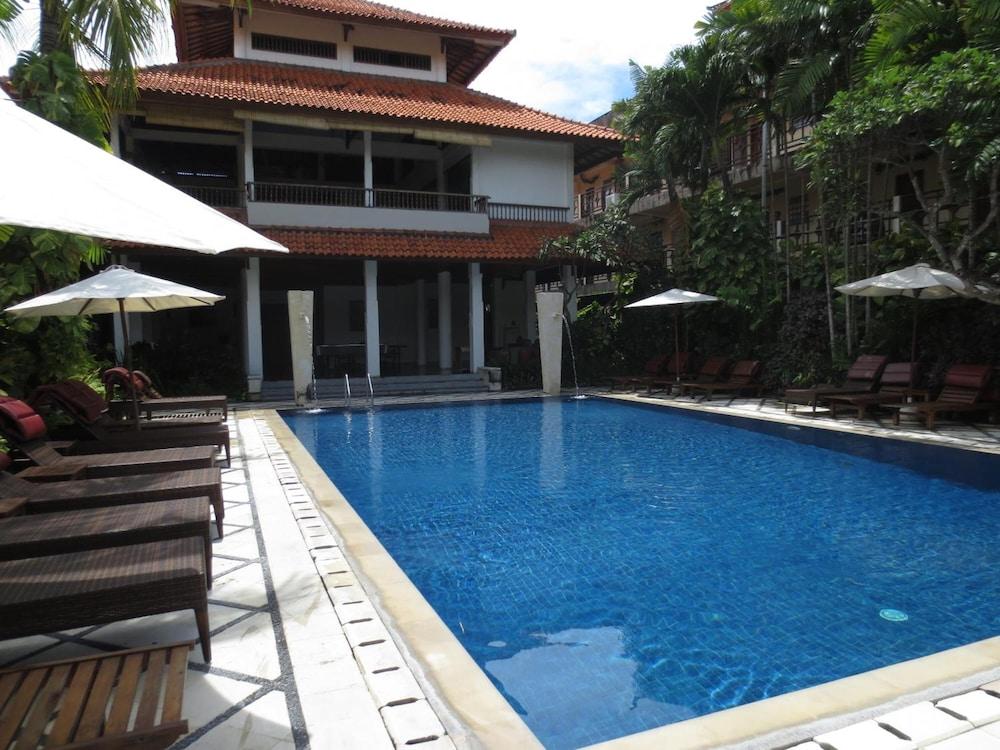 Puri Raja Hotel Legian  Ngoại thất bức ảnh